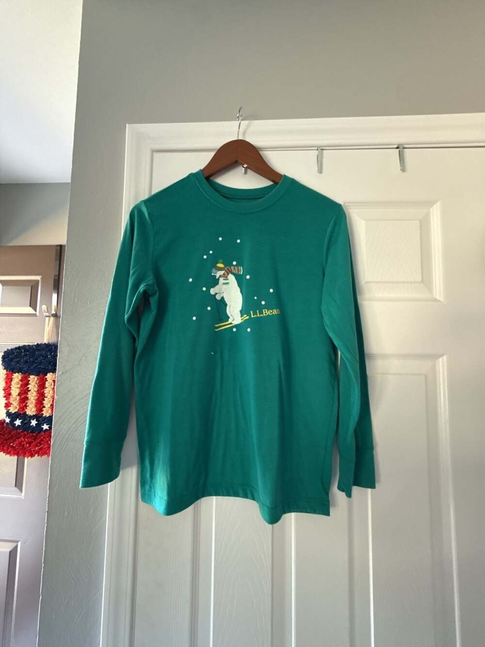 L.L. Bean Kids' Polar Bear Skiing Graphic Long Sleeve Tee XL18 Green